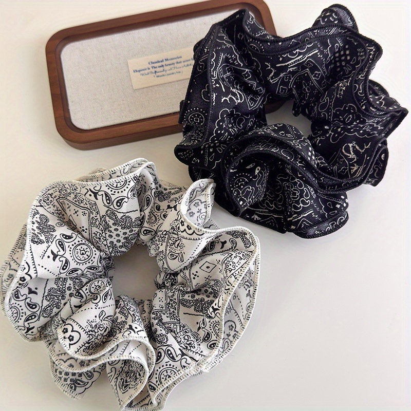 Elegant Black and White Fabric - Travel Accessories Aesthetic 评论和价格